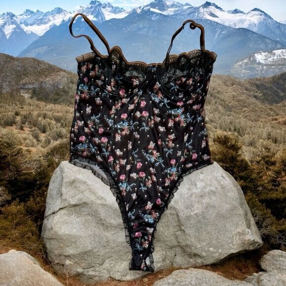Bodysuit Teddy Black/Multi Color Floral Print Lace With Underwire Size L NWOT - Picture 8 of 14